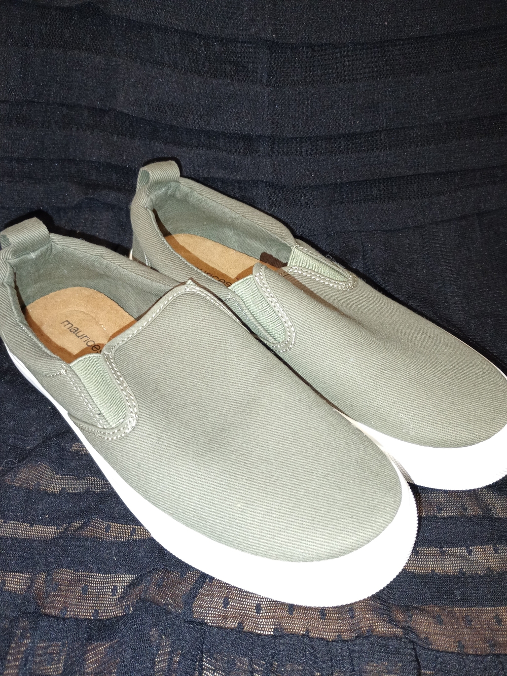 Maurices Olive Green Slip-On Canvas Loafers Women's Size 8 NWOT